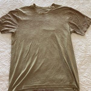 Lululemon athletic shirt L.